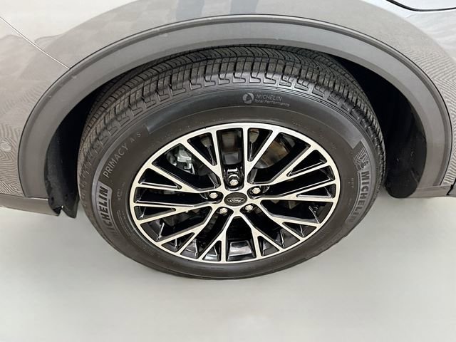 Used 2024 Ford Escape SE w/ PHEV Premium Package image 33