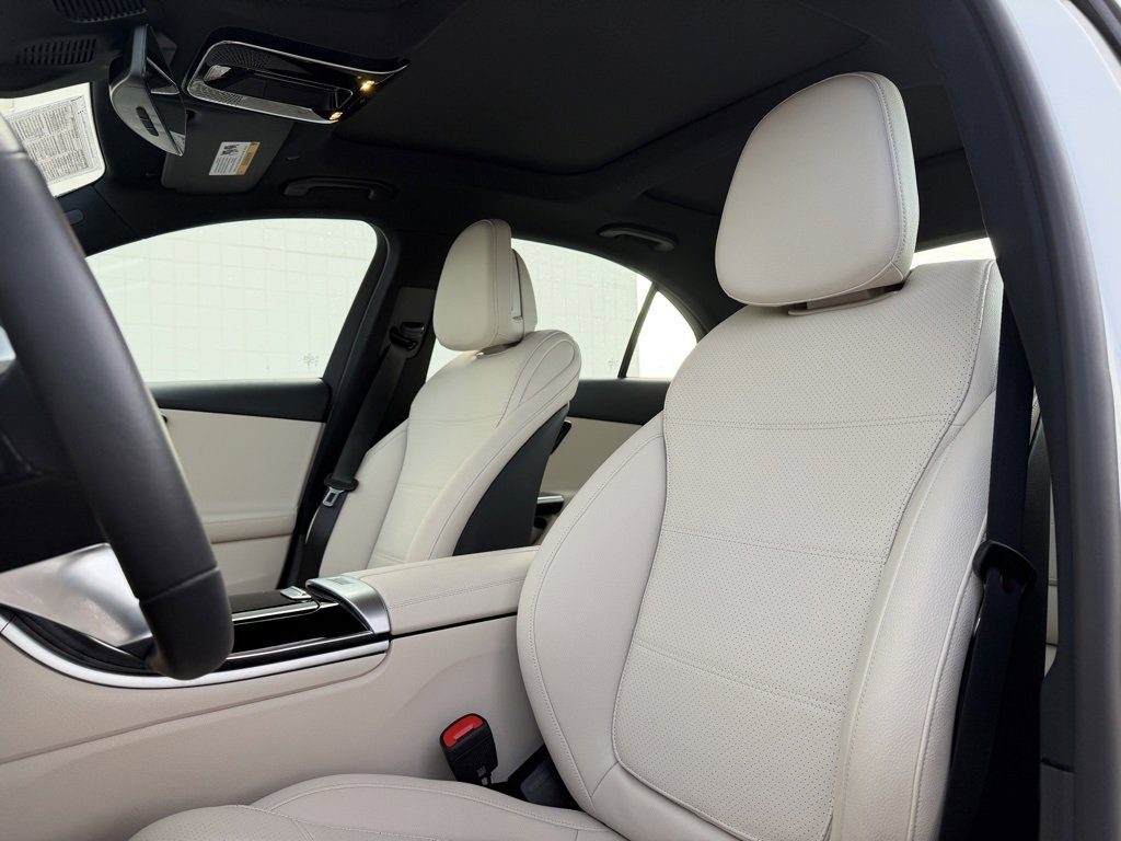 Used 2025 Mercedes-Benz C 300 C 300 image 5