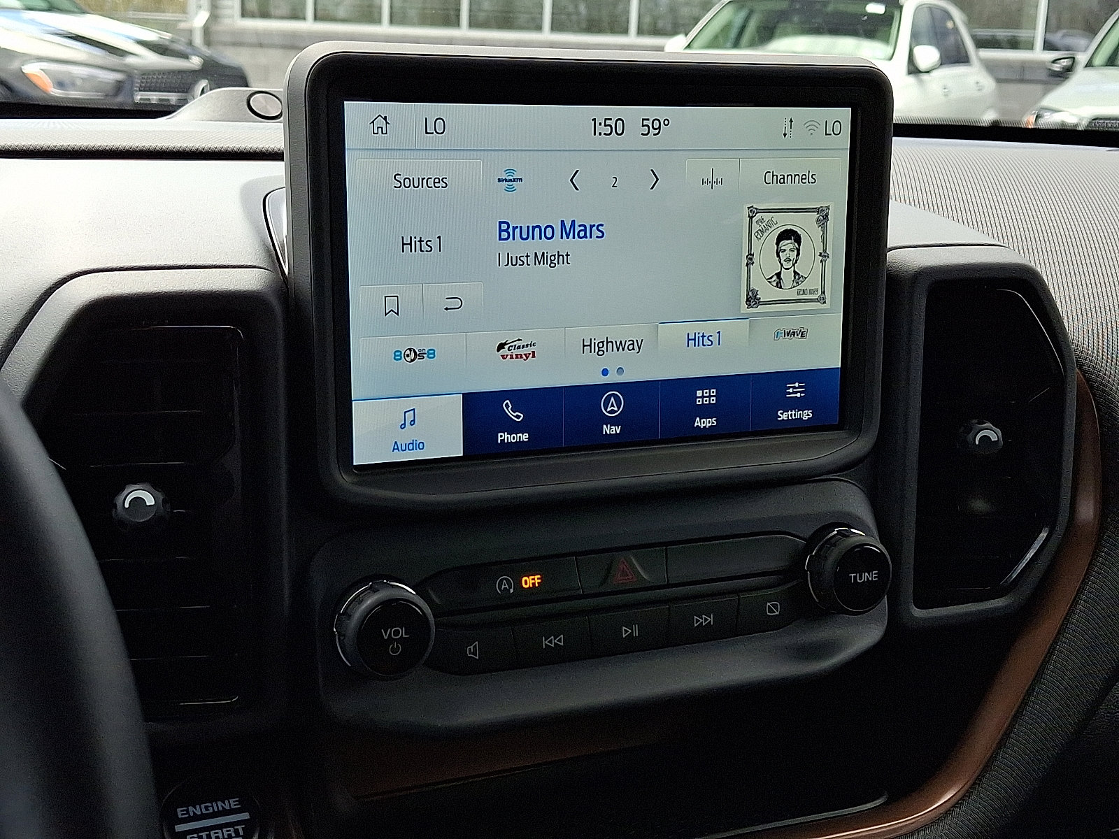 Used 2024 Ford Bronco Sport Outer Banks w/ Tech Package image 18