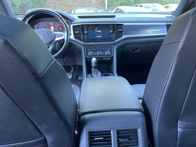 Used 2020 Volkswagen Atlas Cross Sport SEL image 16