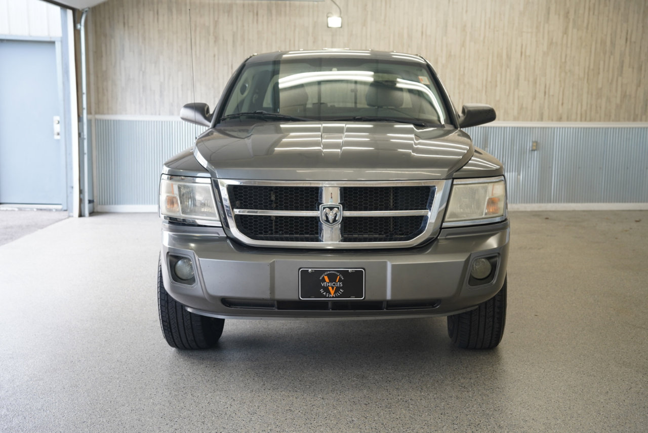 Used 2008 Dodge Dakota SLT image 2