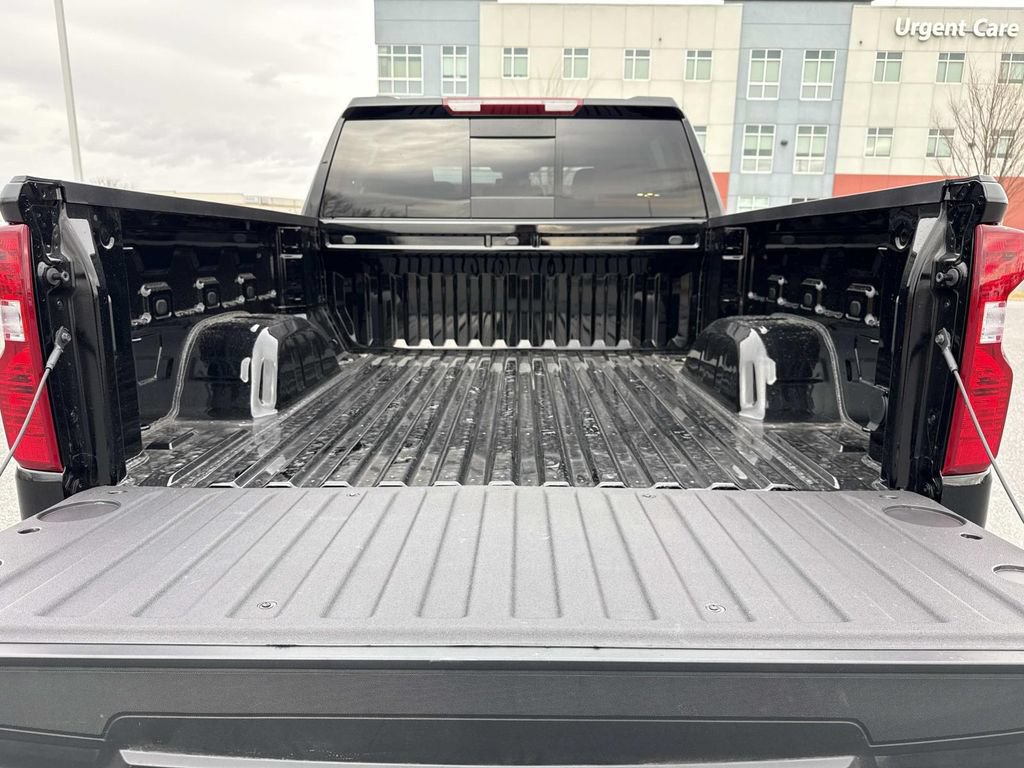 New 2026 Chevrolet Silverado 1500 LT w/ Leather Package AWD/4WD image 11