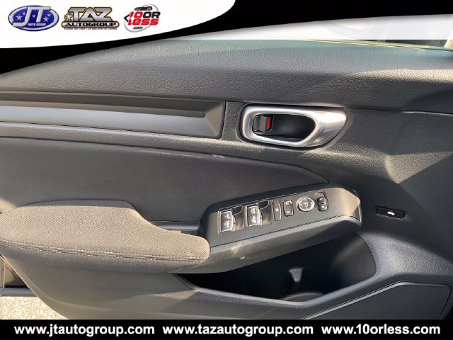 Used 2023 Honda Civic Sport image 11