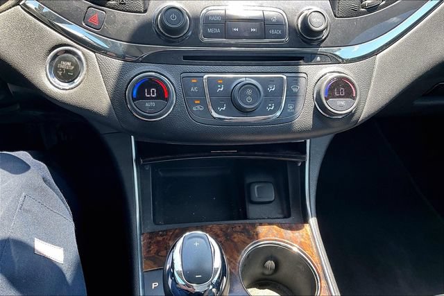 Used 2014 Chevrolet Impala LTZ FWD image 15