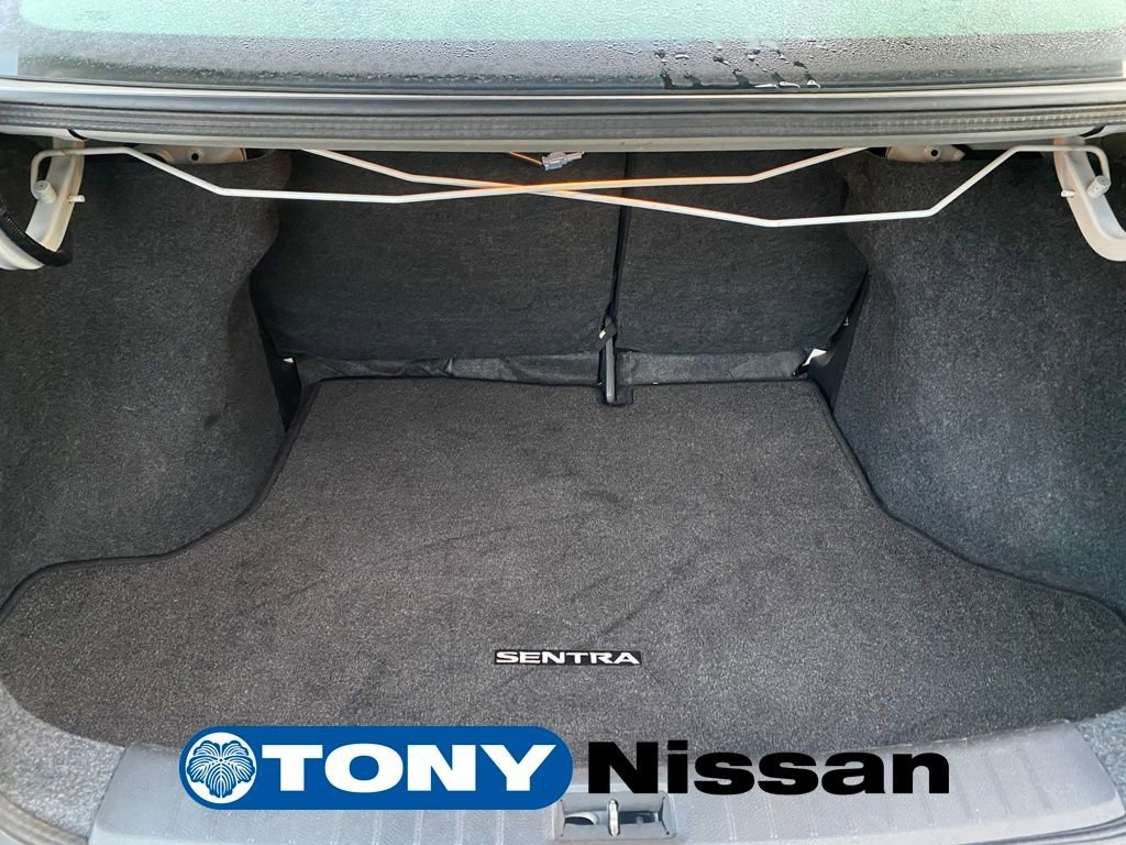 Used 2015 Nissan Sentra SV image 11