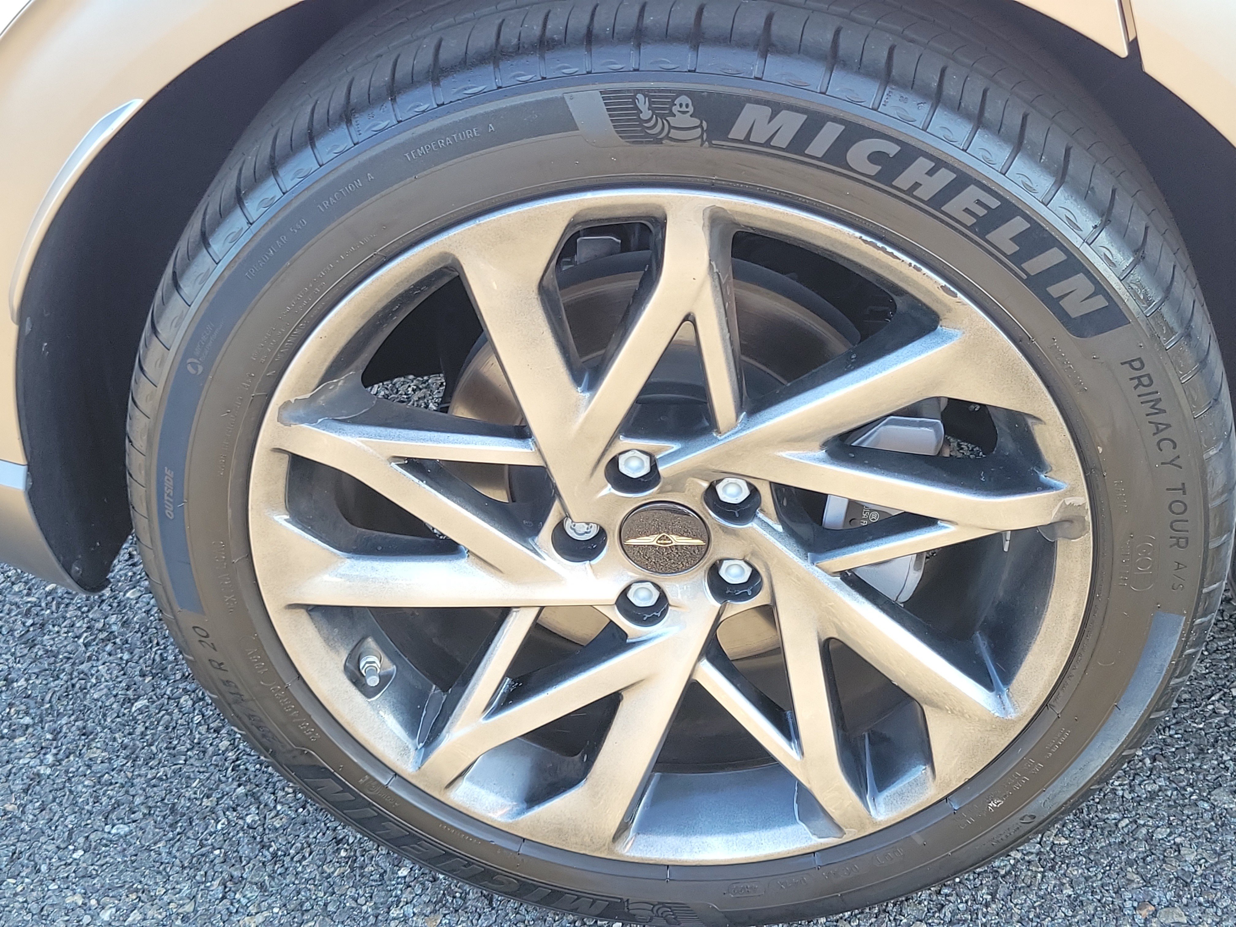 Certified 2023 Genesis GV60 Advanced AWD/4WD image 28