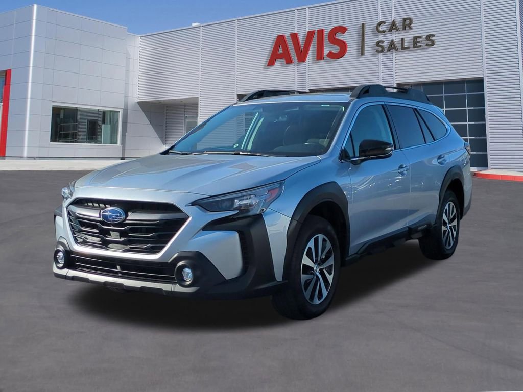 Used 2025 Subaru Outback Premium AWD/4WD image 1