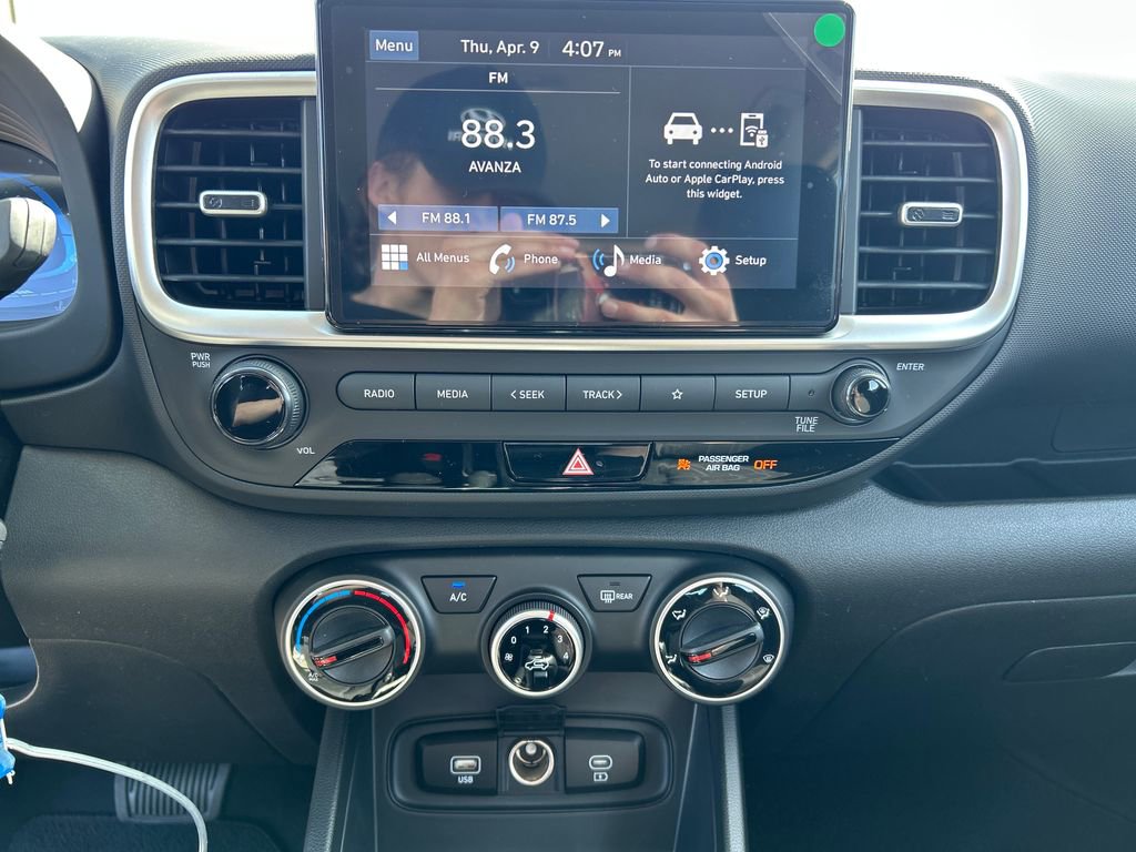 New 2026 Hyundai Venue SE FWD image 21