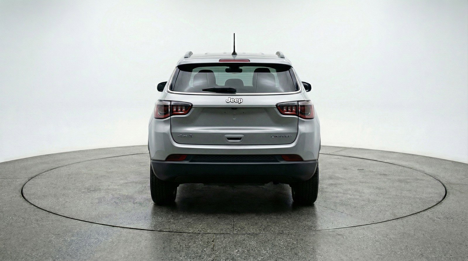 Used 2025 Jeep Compass Latitude image 6