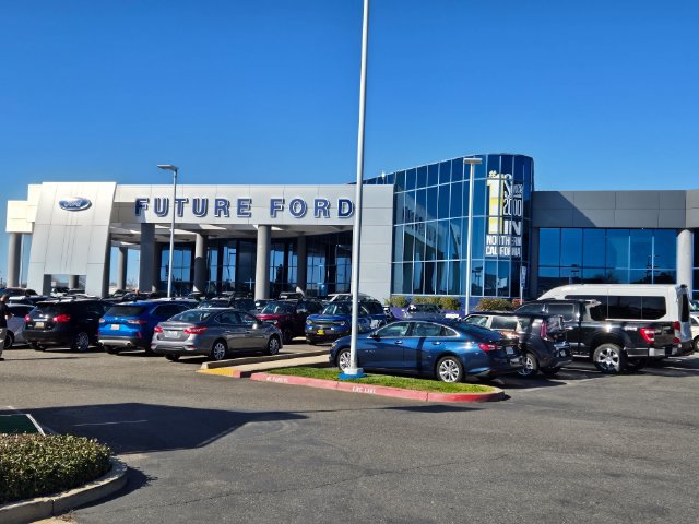 Used 2023 Chrysler Pacifica Touring-L FWD image 22