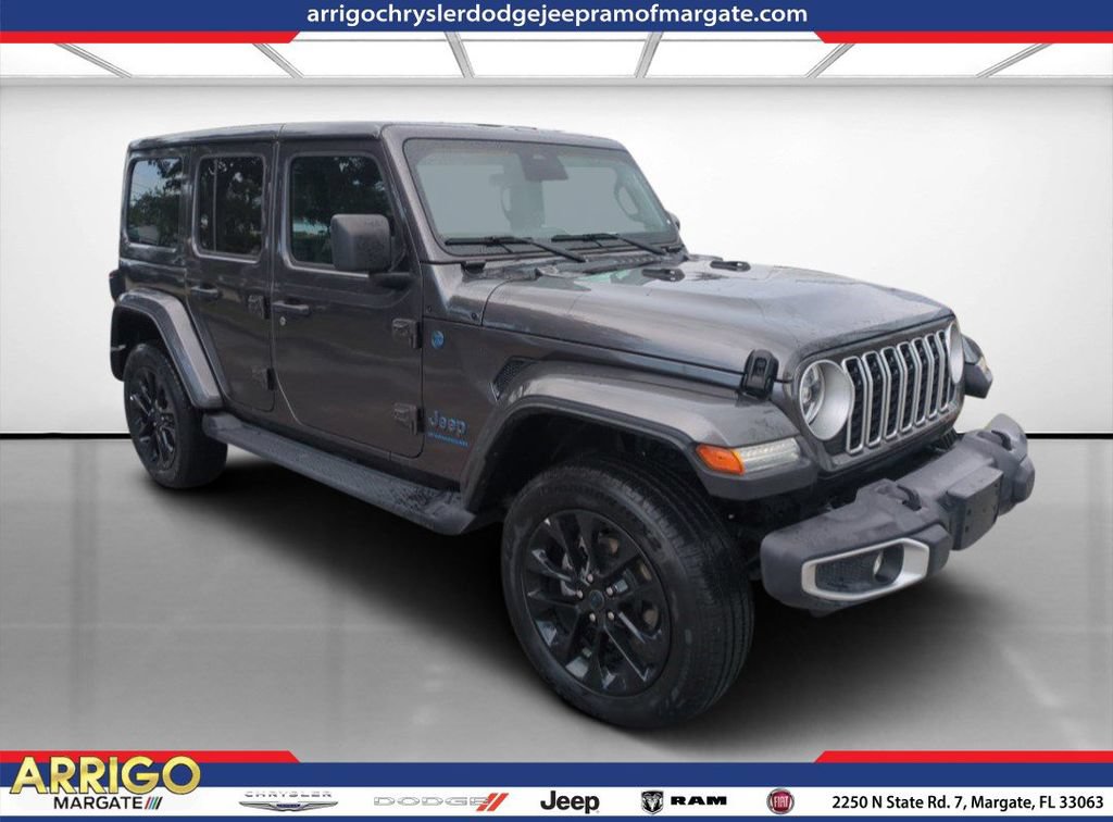 Used 2025 Jeep Wrangler Unlimited Sahara w/ Safety Group AWD/4WD image 1
