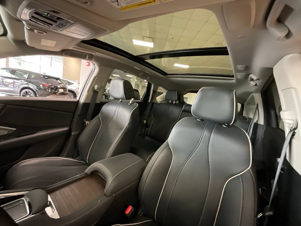 Certified 2024 Acura RDX w/ Advance Package AWD/4WD image 11