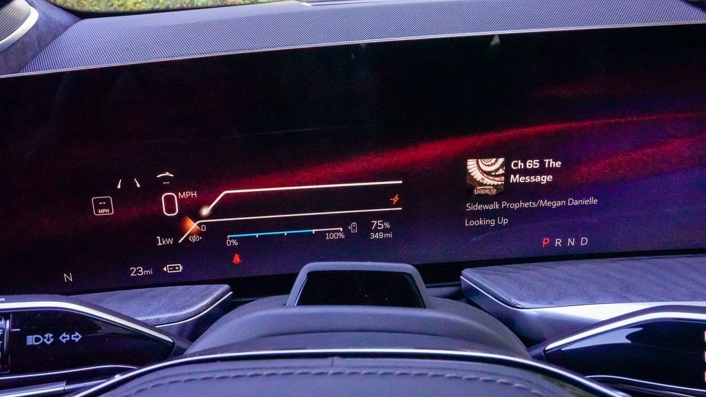 New 2025 Cadillac Escalade IQ Sport 2 w/ LPO, ONYX Package image 44