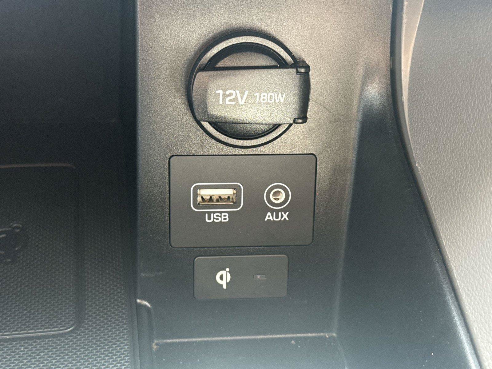 Used 2020 Hyundai Elantra Limited w/ Ultimate Package 03 FWD image 35