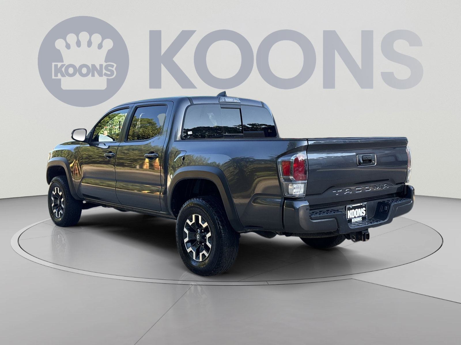 Used 2023 Toyota Tacoma TRD Off-Road w/ Technology Package AWD/4WD image 4