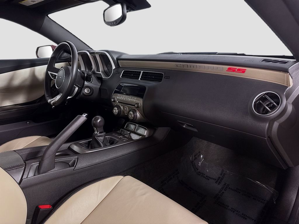 Used 2010 Chevrolet Camaro SS w/ LPO, Ground Effects Package RWD image 34