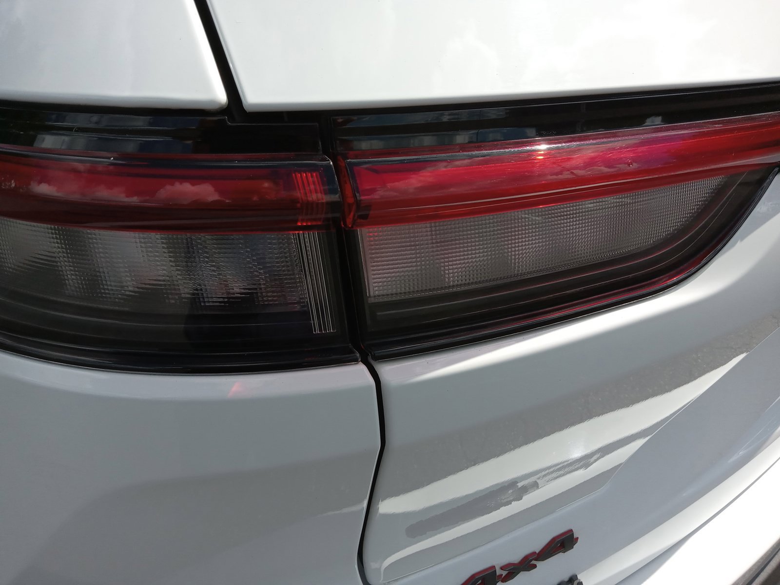Used 2022 Jeep Grand Cherokee Trailhawk AWD/4WD image 9