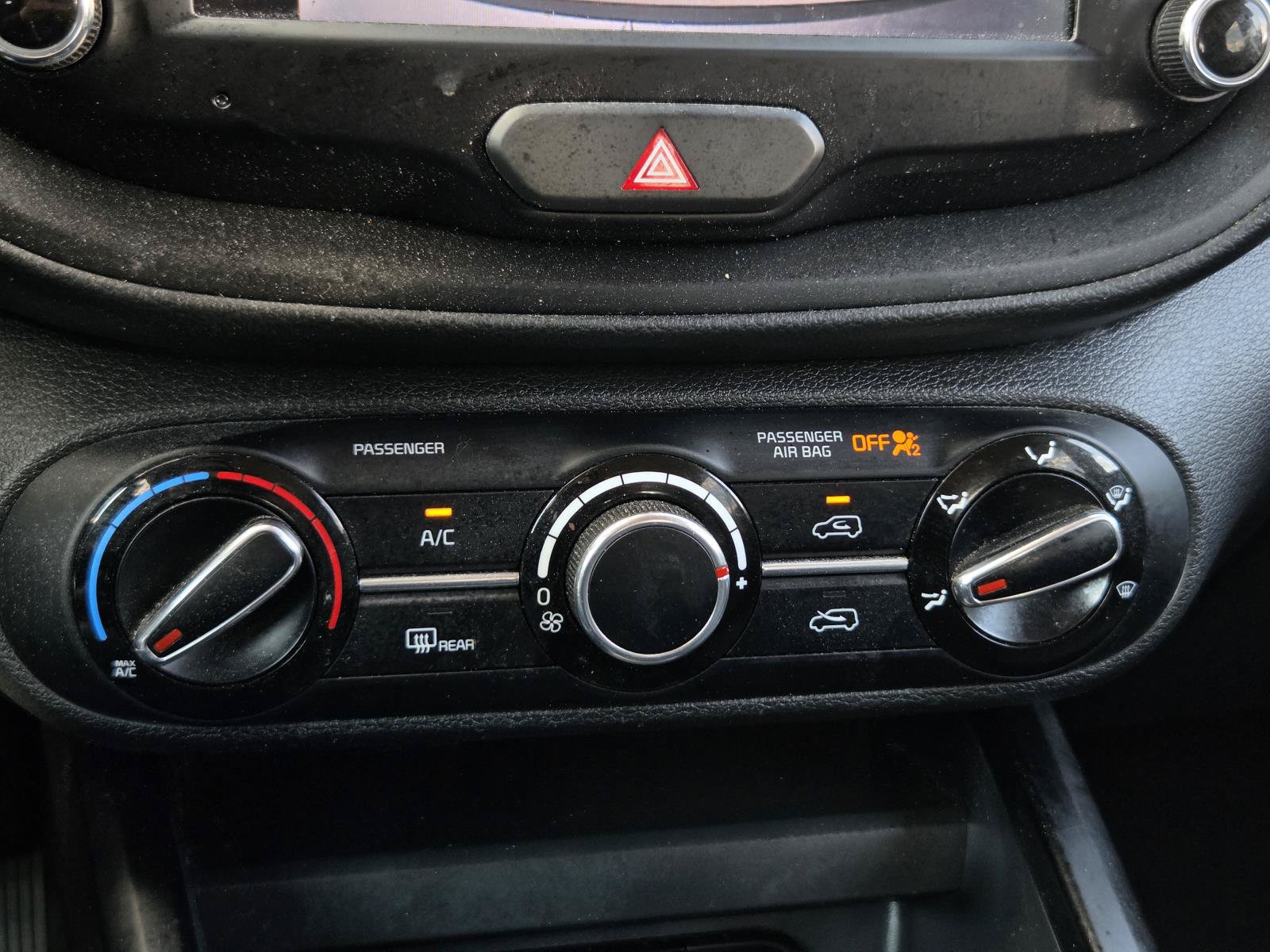 Used 2024 Kia Soul LX w/ LX Technology Package FWD image 22