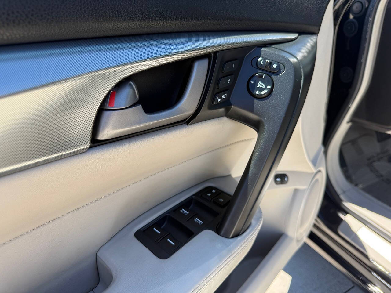 Used 2010 Acura TL w/ Technology Package FWD image 23