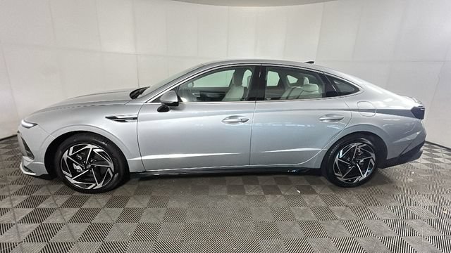Certified 2026 Hyundai Sonata SEL AWD/4WD video 5