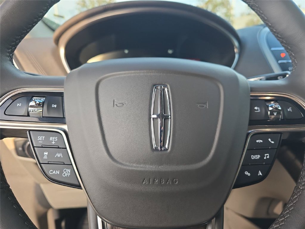 Used 2019 Lincoln Nautilus Reserve FWD image 23