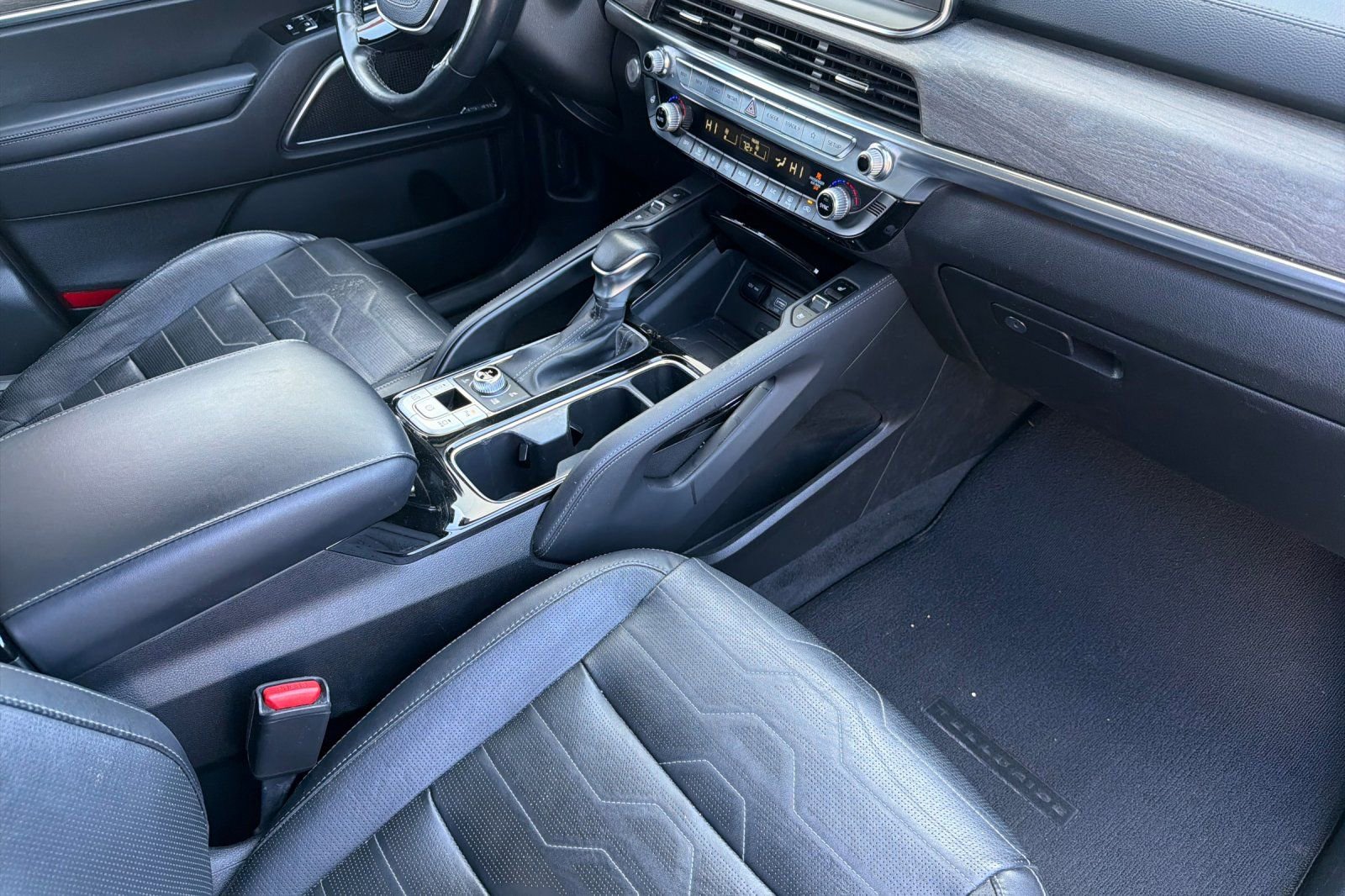 Used 2022 Kia Telluride SX w/ SX Prestige Package image 20