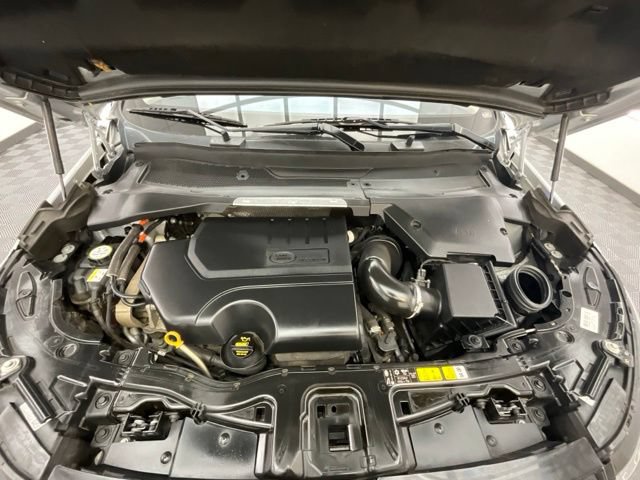 Used 2021 Land Rover Discovery Sport SE AWD/4WD image 25
