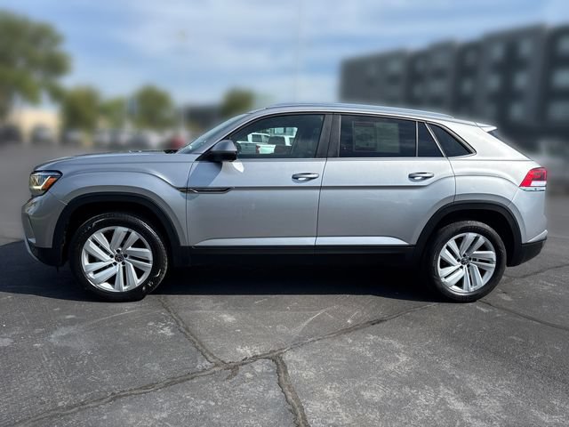Used 2023 Volkswagen Atlas Cross Sport SE AWD/4WD image 2