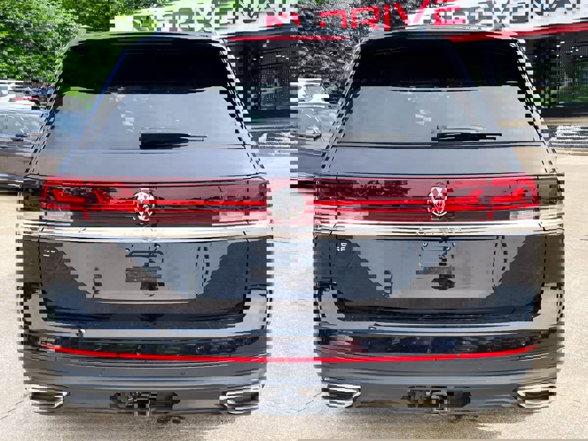 Used 2024 Volkswagen Atlas SE image 8