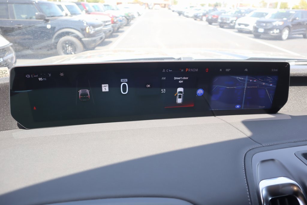 New 2025 Ford Expedition Platinum w/ Stealth Appearance Package image 4