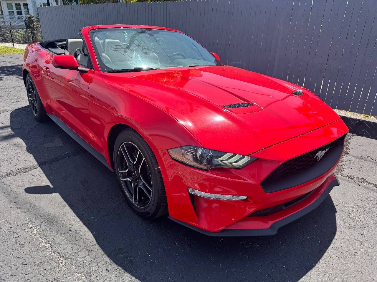 Used 2018 Ford Mustang Premium RWD image 11