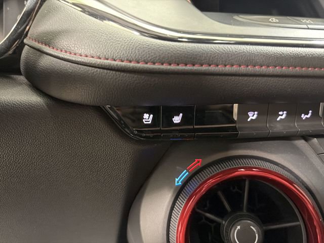 Certified 2022 Chevrolet Blazer RS w/ Enhanced Convenience Package image 33