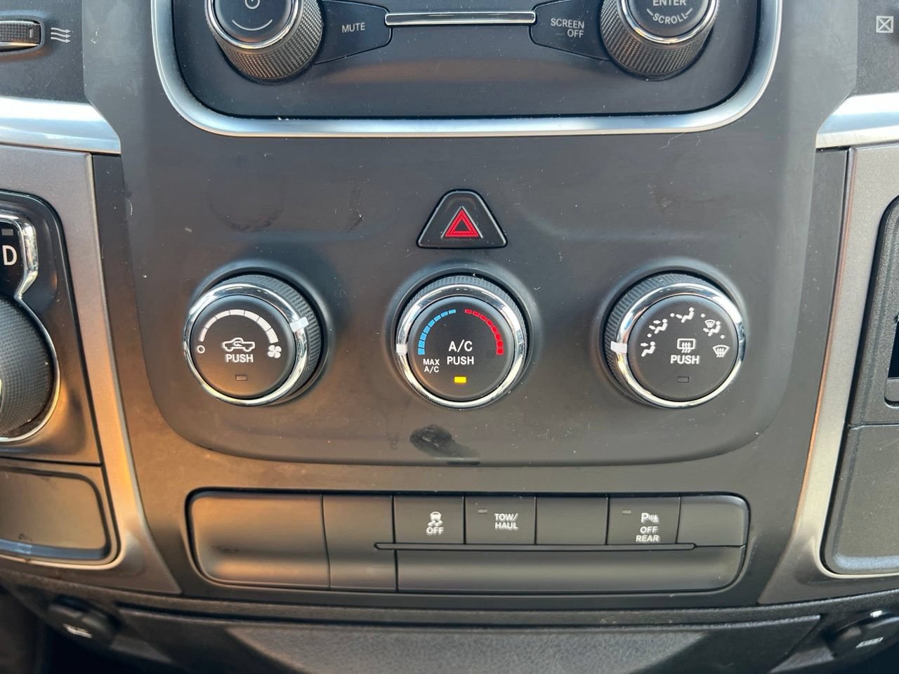 Used 2024 RAM 1500 Warlock RWD image 19