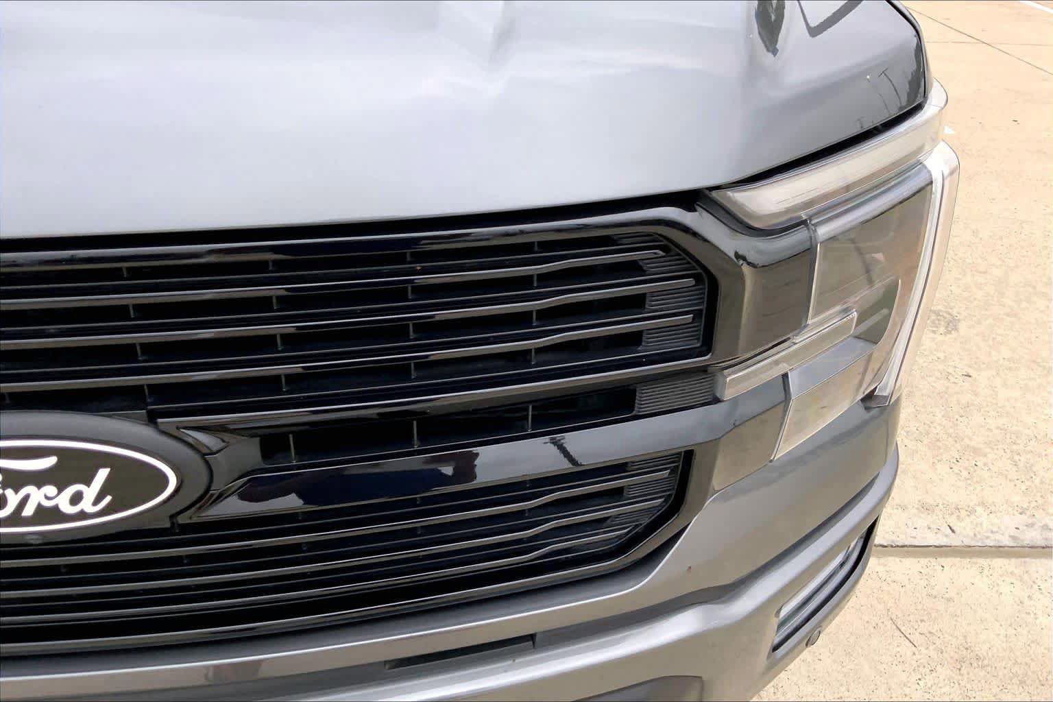 Used 2024 Ford F150 Platinum w/ FX4 Off-Road Package AWD/4WD image 29