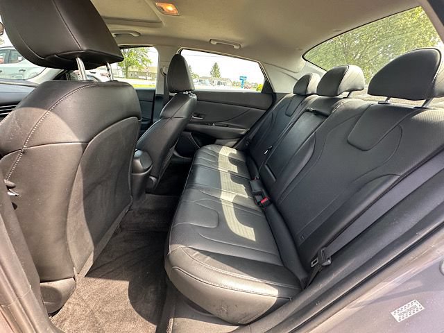 Used 2022 Hyundai Elantra Limited w/ Cargo Package FWD image 19