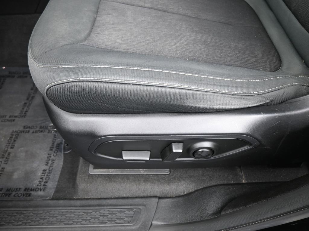 Used 2021 Jeep Grand Cherokee L Laredo w/ Luxury Tech Group I image 15