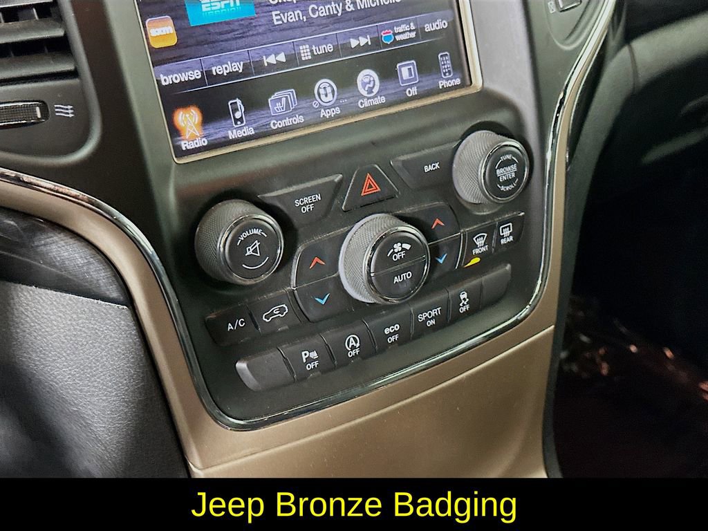 Used 2016 Jeep Grand Cherokee Laredo 75th Anniversary image 21