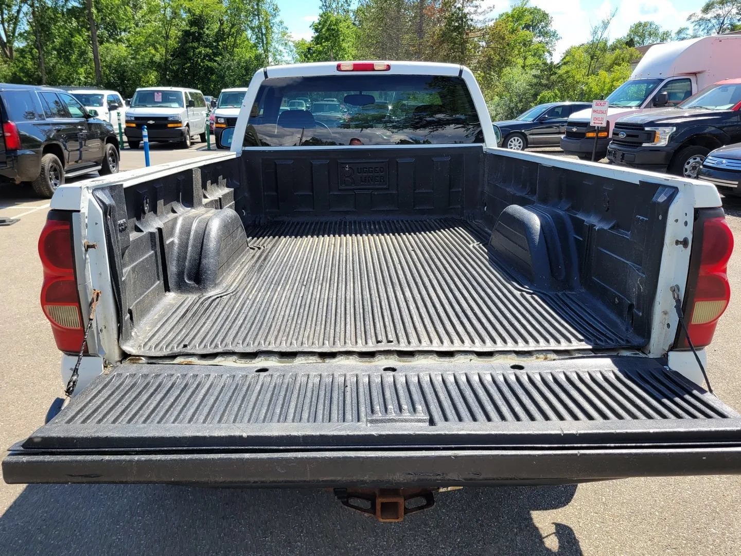 Used 2004 Chevrolet Silverado 1500 W/T RWD image 10