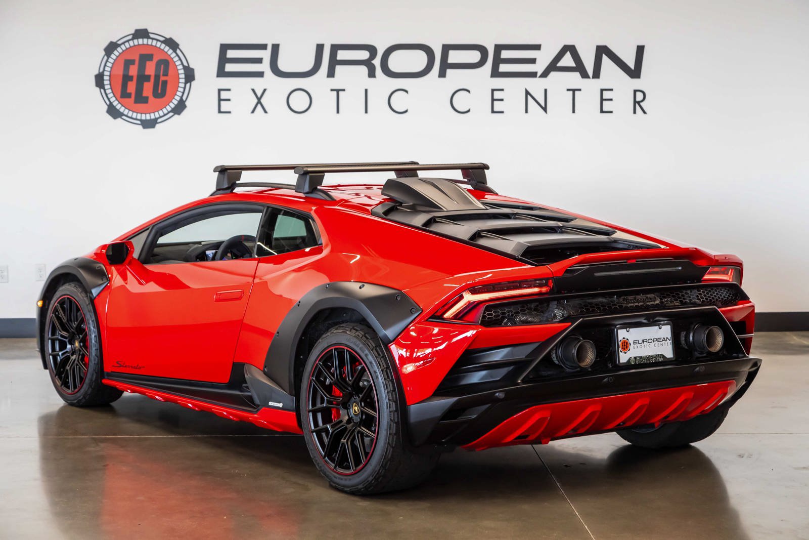 Used 2024 Lamborghini Huracan Sterrato AWD/4WD image 8