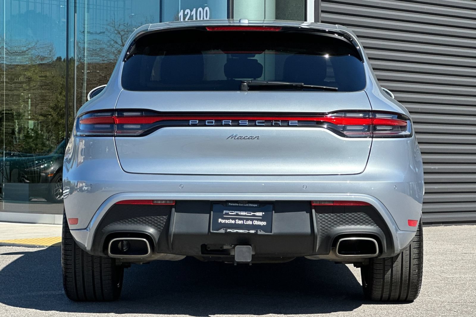 Used 2025 Porsche Macan AWD/4WD image 7