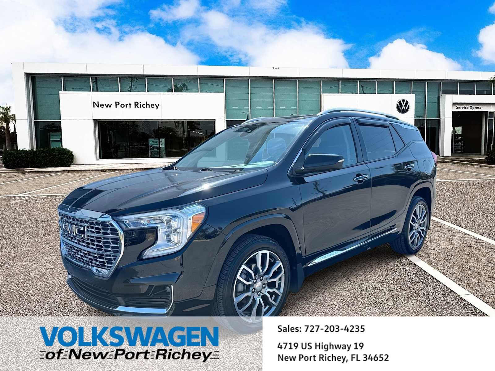 Used 2022 GMC Terrain Denali w/ Denali Premium Package