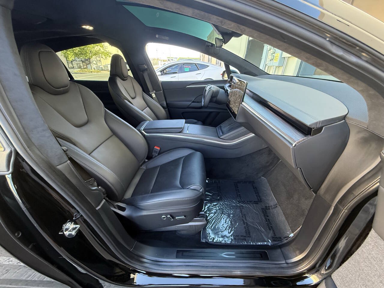Used 2023 Tesla Model X AWD/4WD image 34
