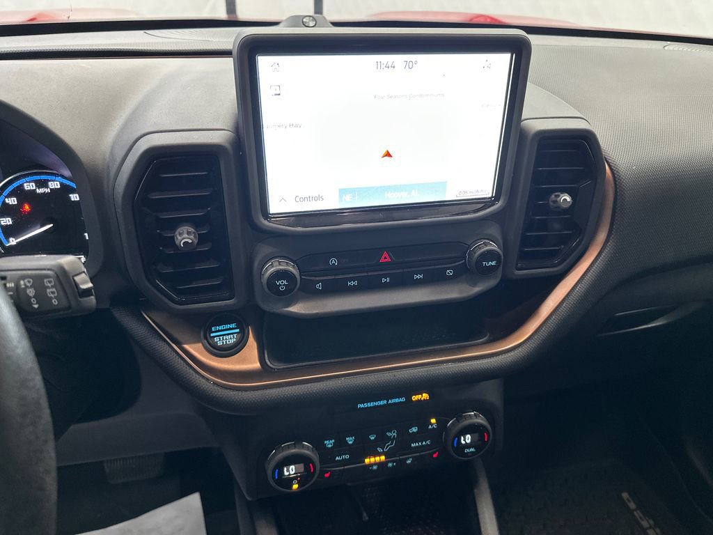 Used 2021 Ford Bronco Sport Outer Banks w/ Outer Banks Package (96D) image 28