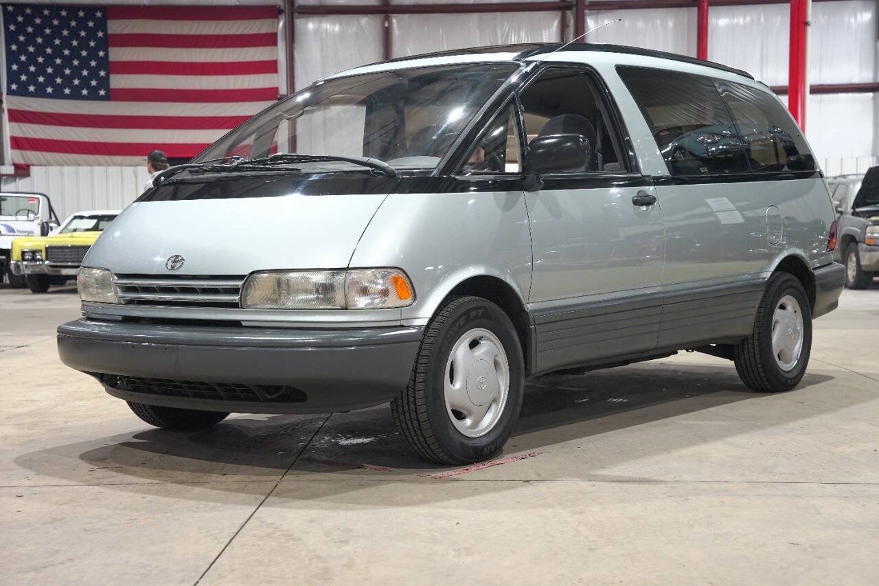 Used 1992 Toyota Previa LE RWD image 1