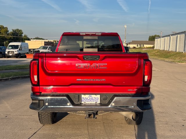Used 2021 GMC Sierra 2500 SLT w/ SLT Premium Package AWD/4WD image 4