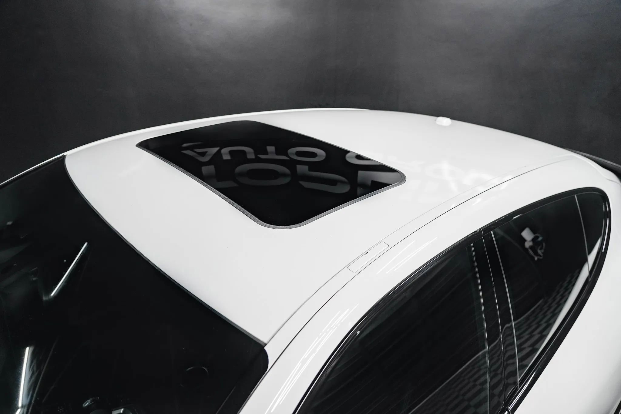 Used 2015 Porsche Panamera GTS w/ Premium Package Plus image 5