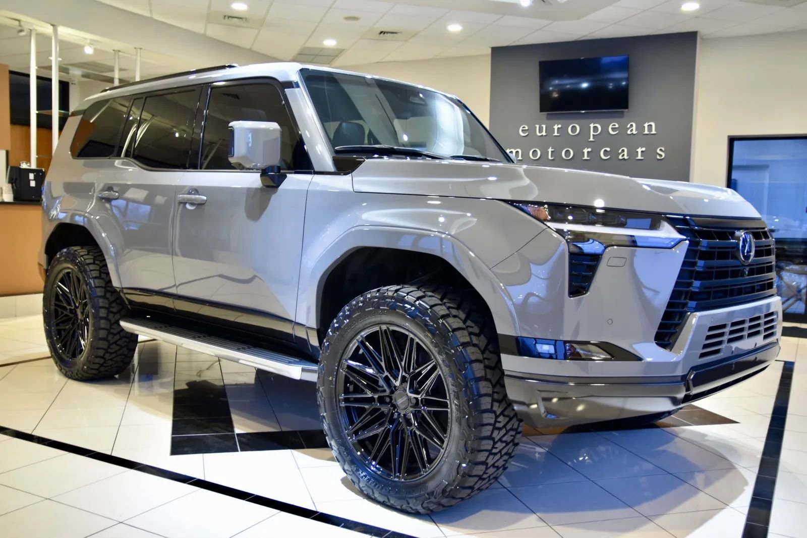 Used 2025 Lexus GX 550 image 1