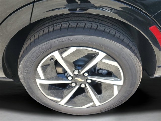 New 2025 Chevrolet Equinox EV LT image 9