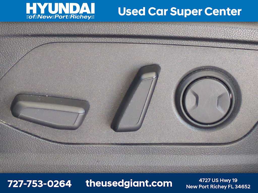 Used 2025 Hyundai Tucson SEL FWD image 22