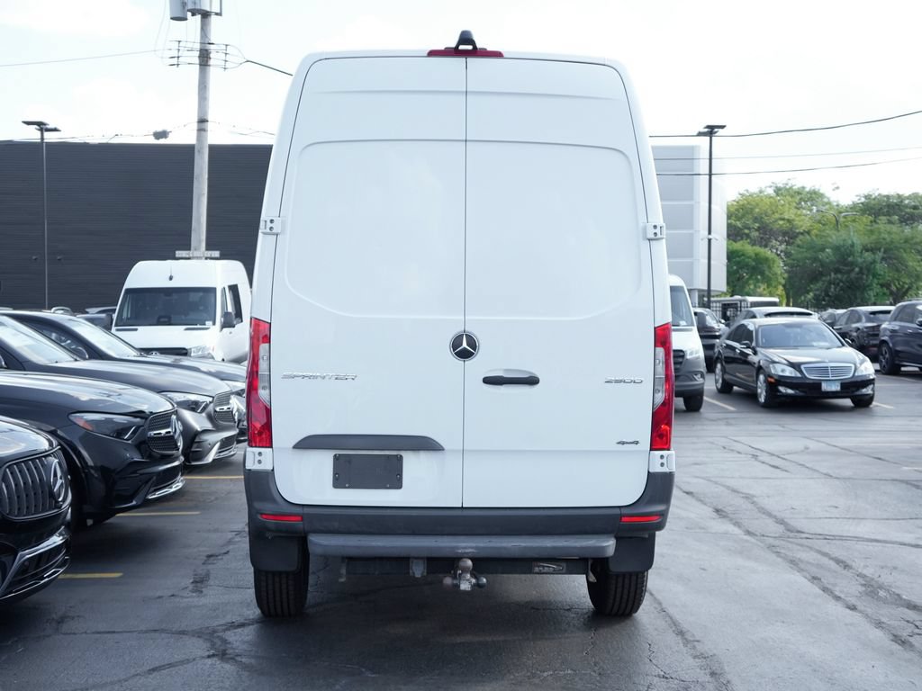 Used 2020 Mercedes-Benz Sprinter 2500 image 4